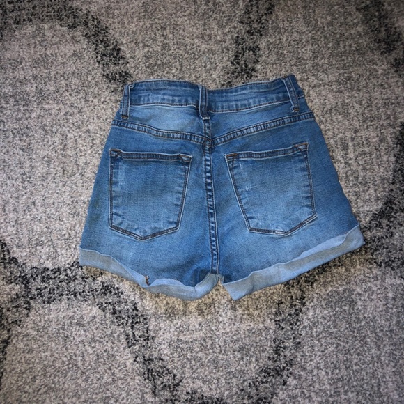 Denim shorts - Picture 2 of 2